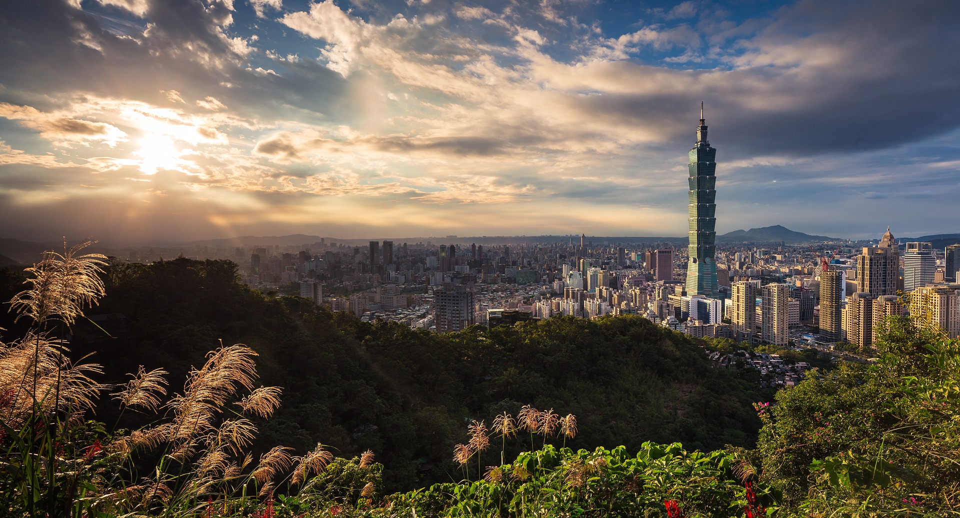 Taipei 101, Taiwan (By Pexels on Pixabay)