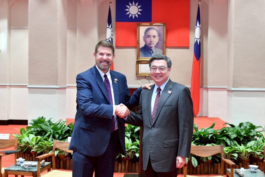 Executive Yuan - Chairman Krach and Premier Cho