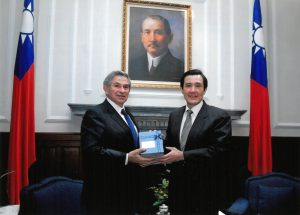 Paul Wolfowitz with President Ma